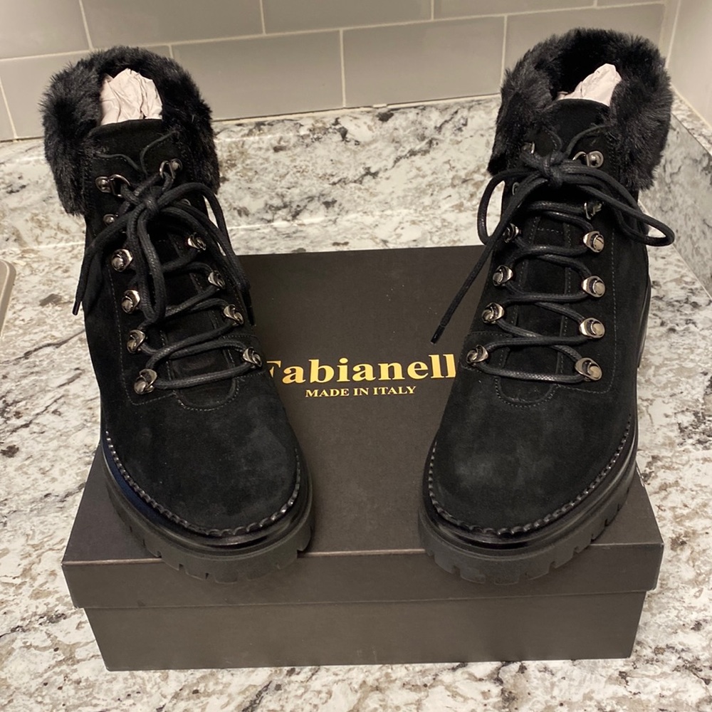 Fabianelli Laced Up Booties With Shearling